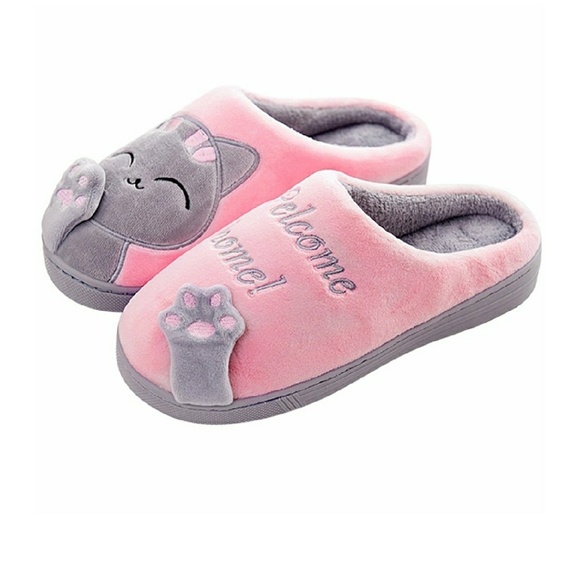 Welcome Home Kitty Kat Slippers - Picture 3 of 8